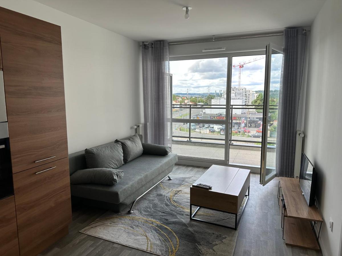 Agreable 2 Pieces Avec Balcon Et Parking Transports By Immo Kit Bnb 사르셀레스 외부 사진