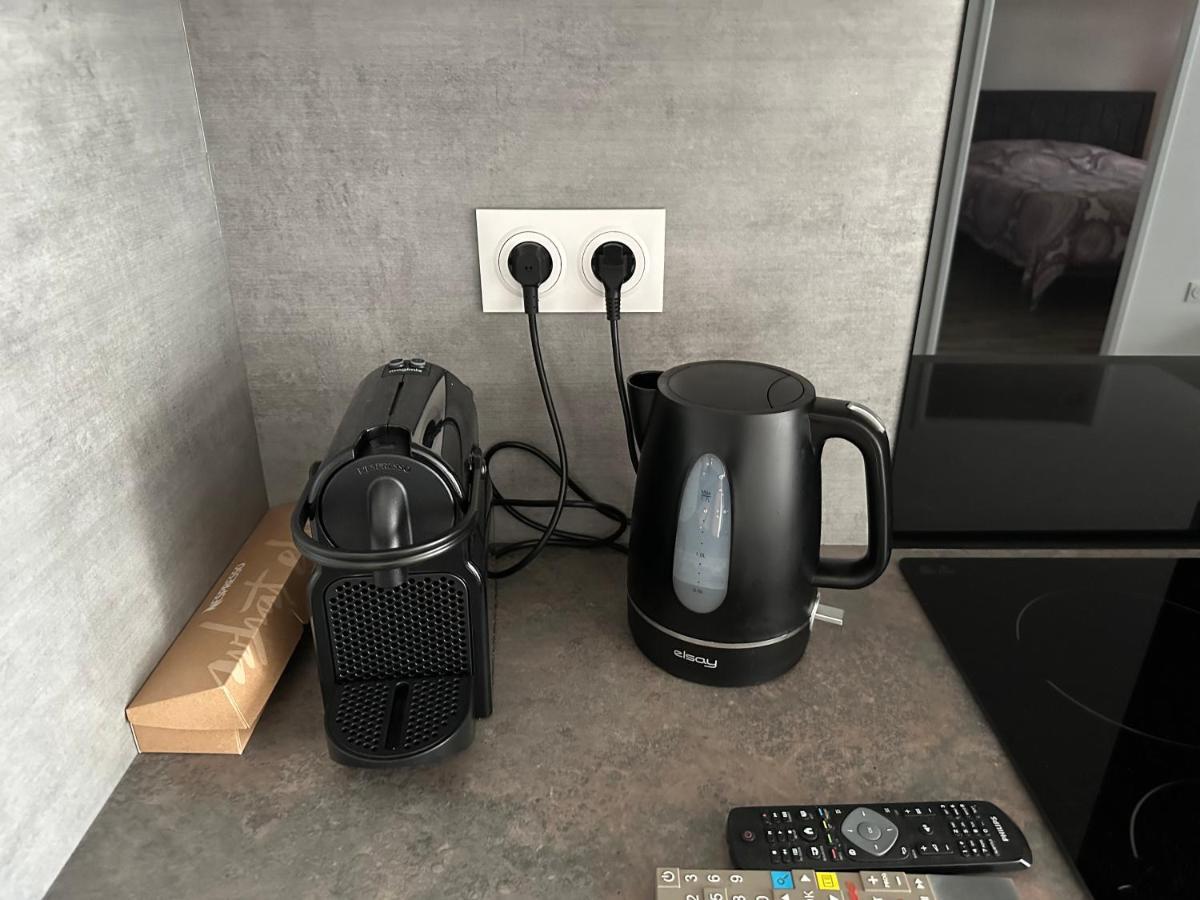 Agreable 2 Pieces Avec Balcon Et Parking Transports By Immo Kit Bnb 사르셀레스 외부 사진